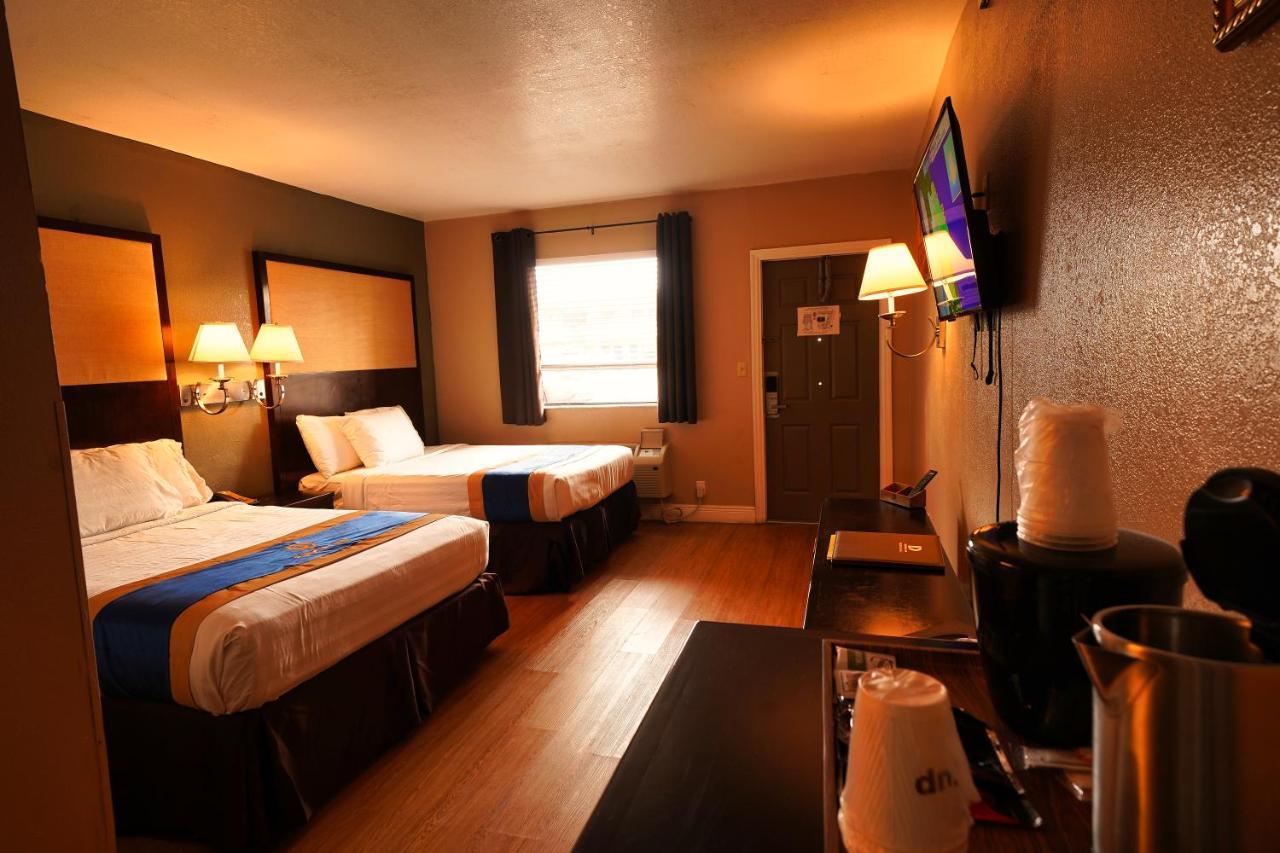 דייטונה ביץ' Sandals Inn מראה חיצוני תמונה
